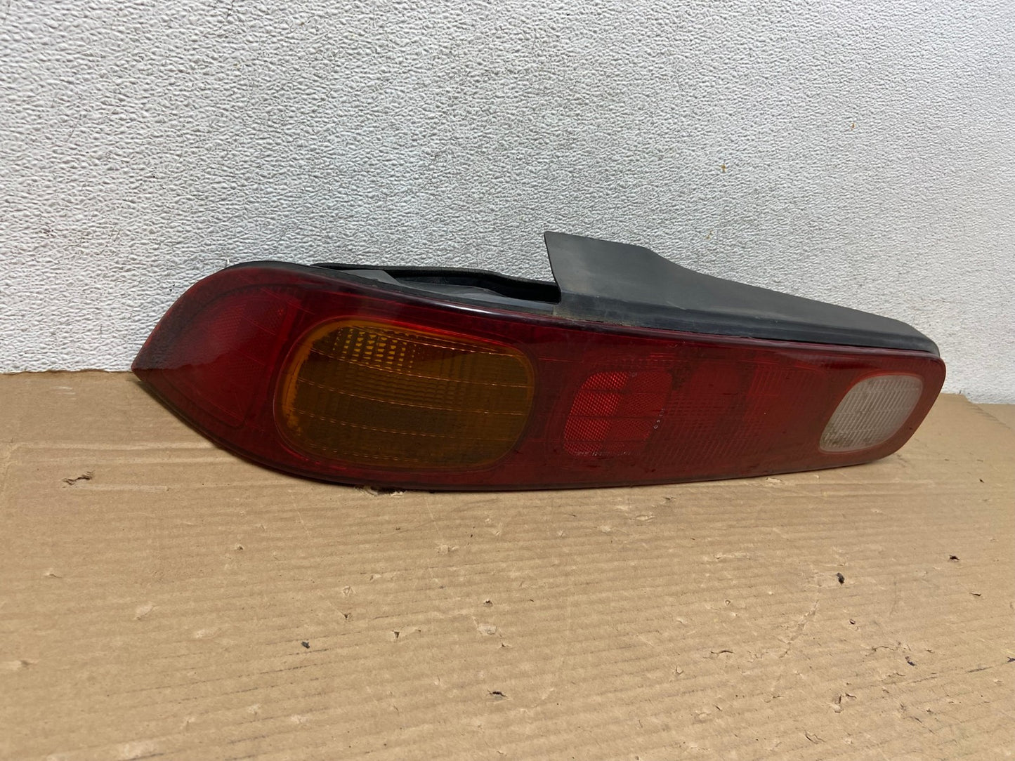 1994 to 1997 Acura Integra Hatchback Left Driver LH Tail Light AG8177 LK1