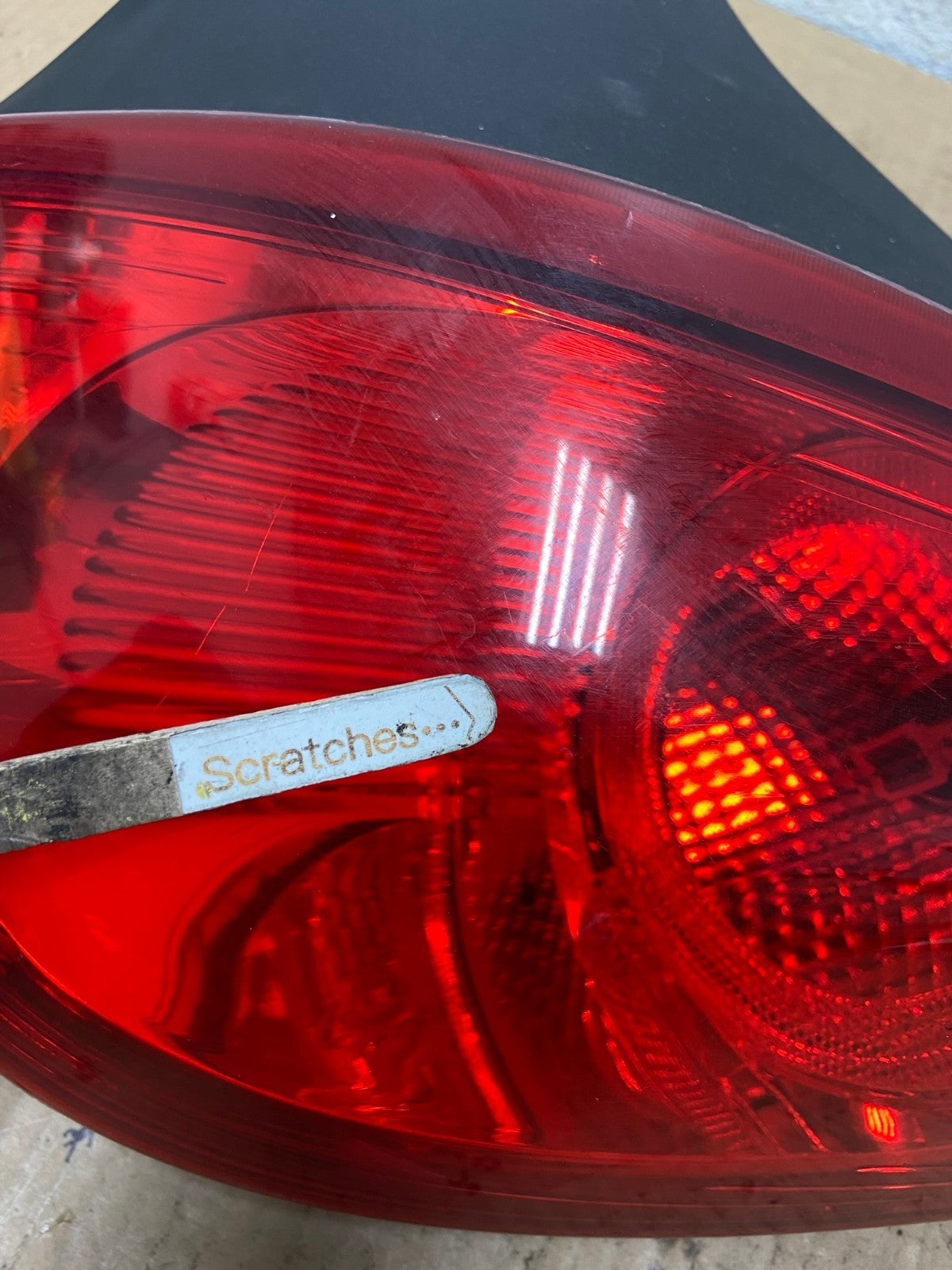 2006 - 2009 Pontiac G6 Coupe Right Passenger RH Side Tail Light AI8312 LK3
