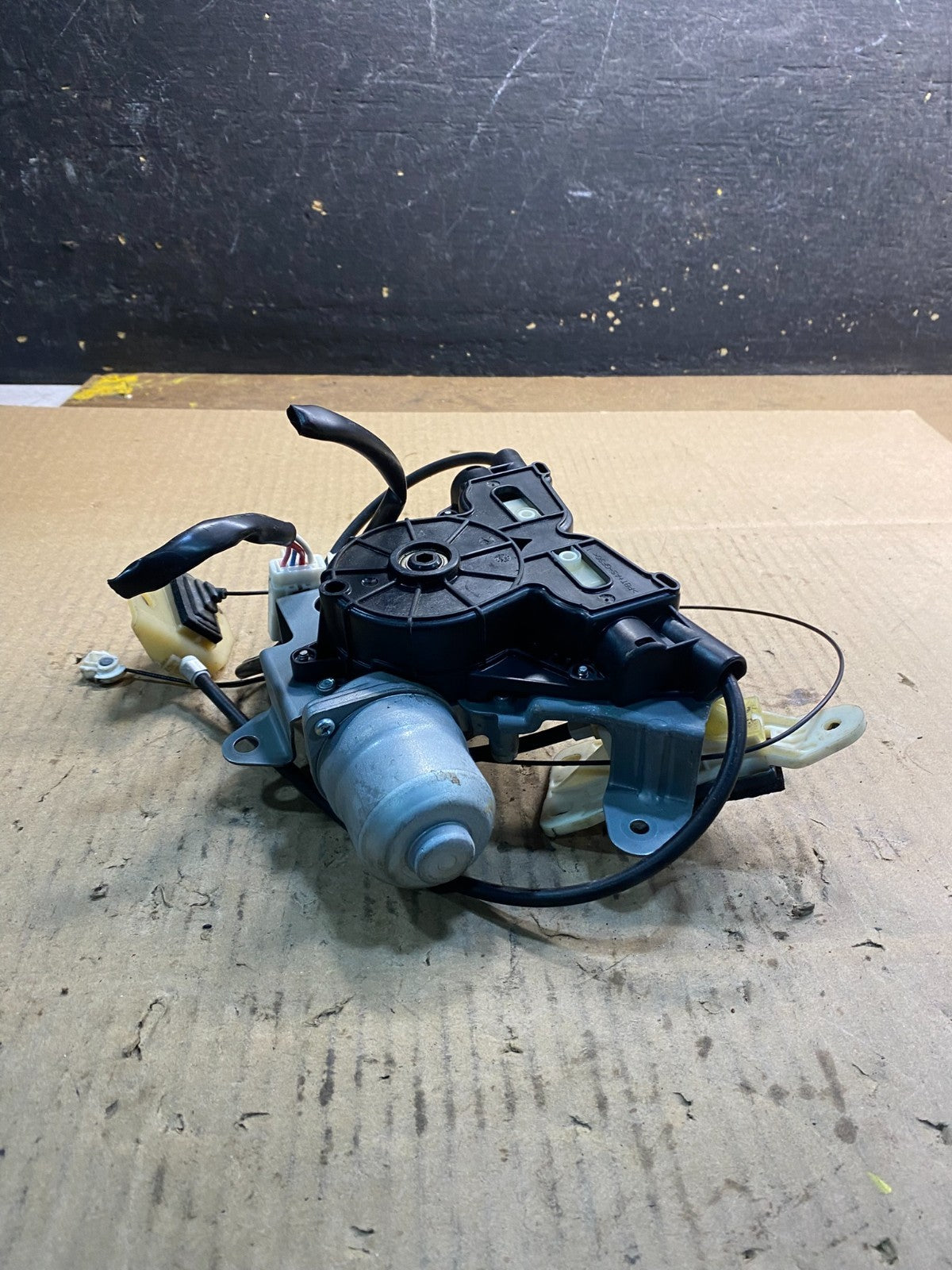 2011 to 2017 Nissan Quest Rear Left Side Power Sliding Door Motor Wire Z4744 DG2