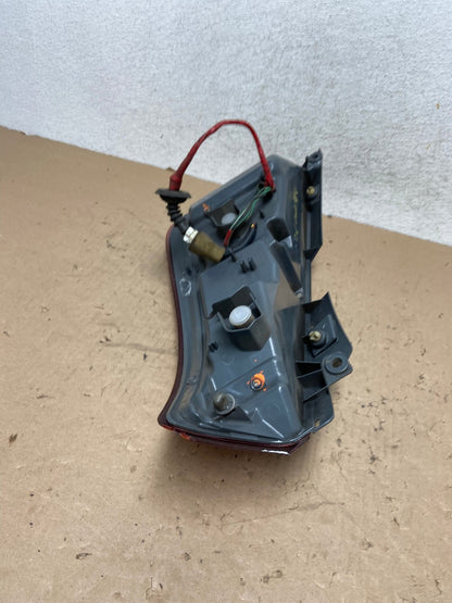 2006 2007 Nissan Murano Left Driver LH Side Tail Light AG4472 LK6