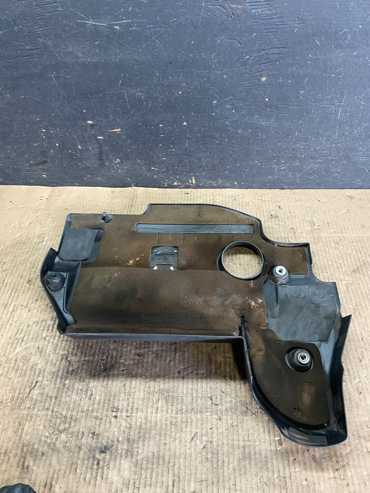 2007 to 2013 Nissan Altima 2.5 L Engine Cover O0987 DG5