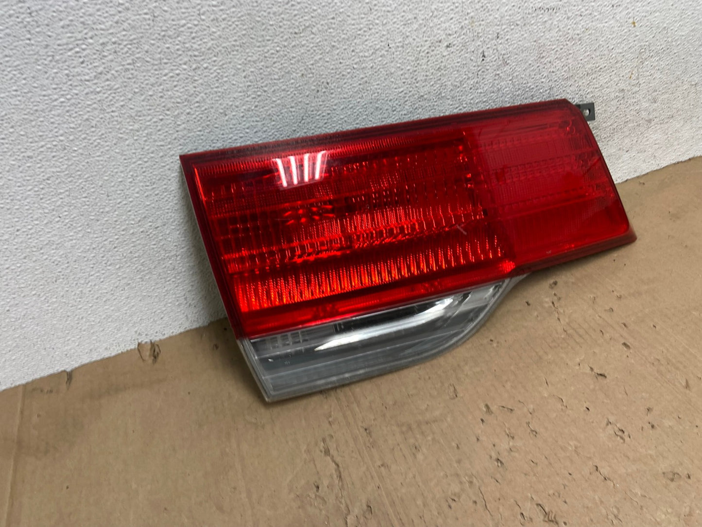 2008 to 2010 Honda Odyssey Left Driver LH Side Tail Light Inner AE9206 LK2