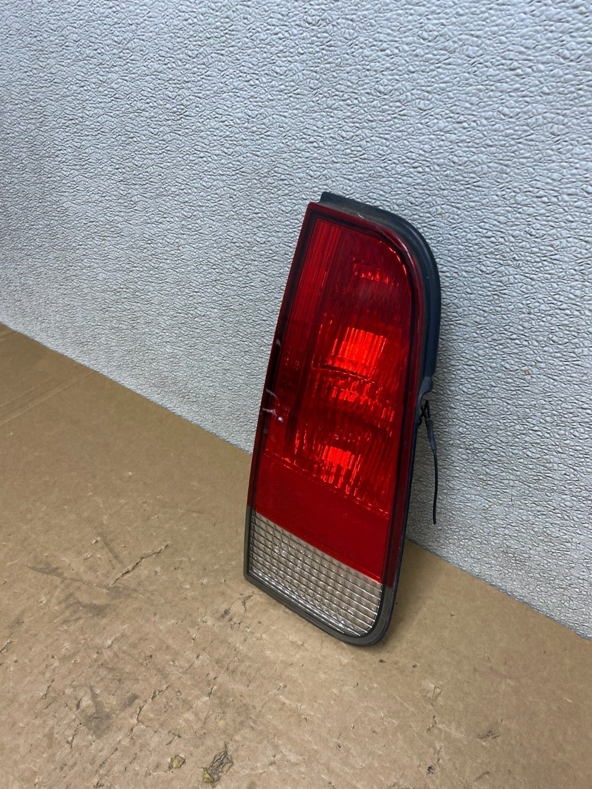 2003 2004 2005 Lincoln Aviator Left Driver Lh Inner Tail Light Side OEM V5843 DW1