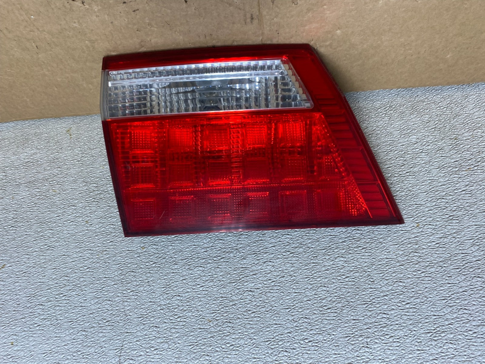 2005 2006 2007 Honda Odyssey Inner Left Driver Lh Tail Light V0073 DW0