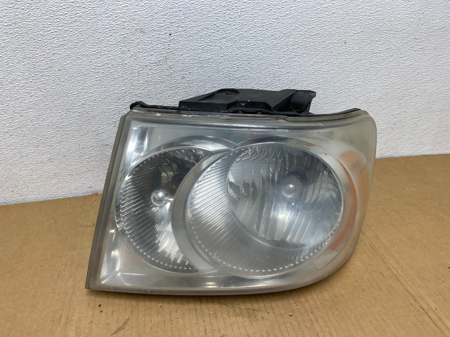 2007 2008 2009 Dodge Durango Left Driver LH Side Headlight AD2466 DW0