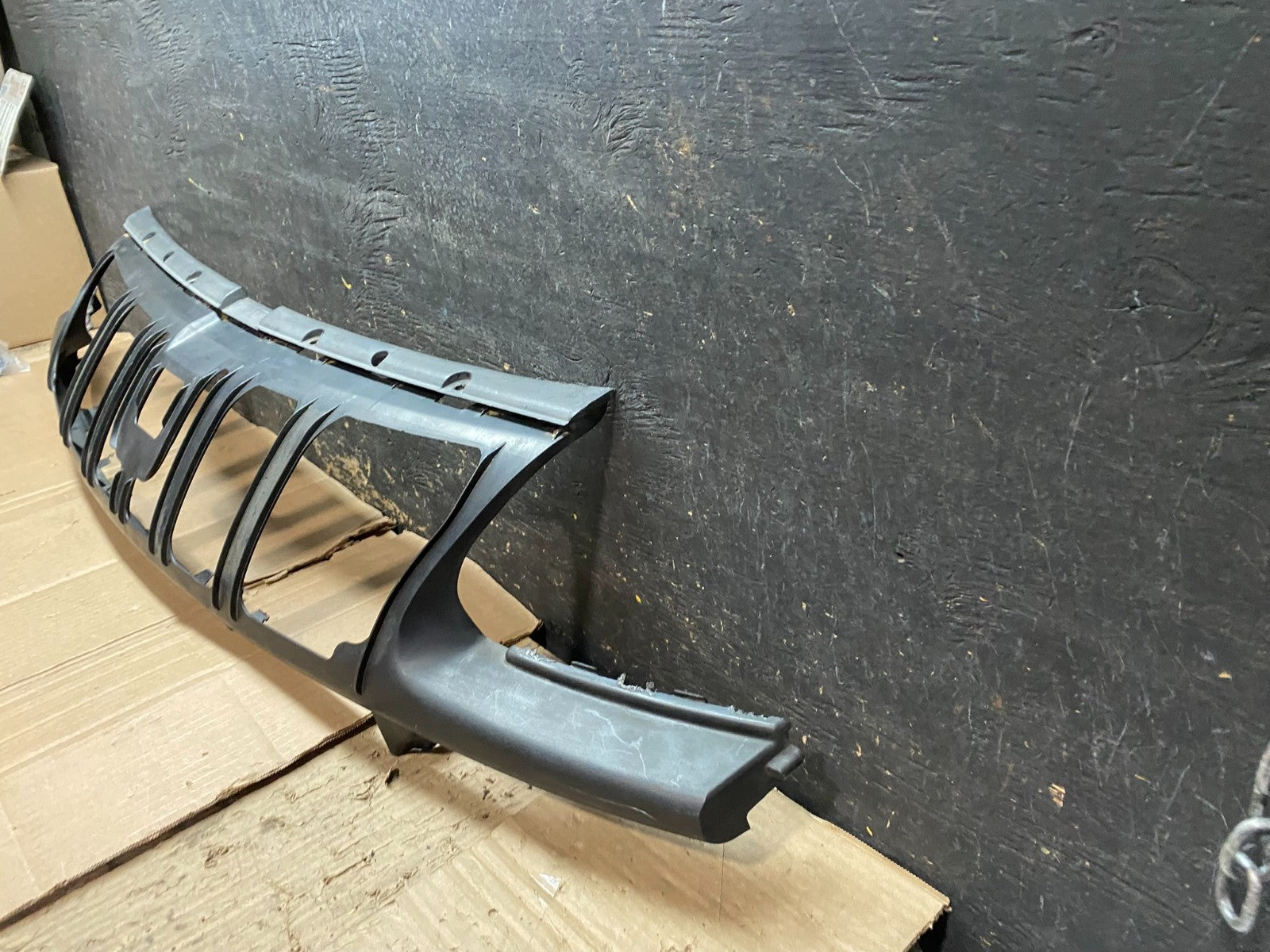 2008 to 2010 Porsche Cayenne Front Bumper Support  Reinforcement OEM W4684 DG1