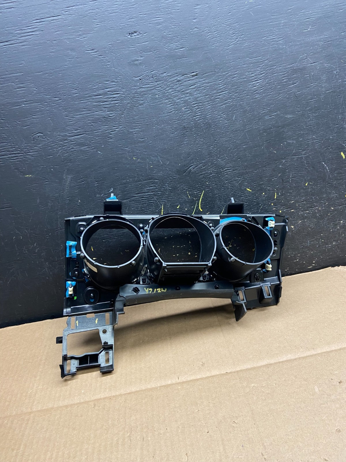 2010 - 2012 Ford Taurus Dash Speedometer Gauge Cluster Bezel Trim OEM Y2134 DG4