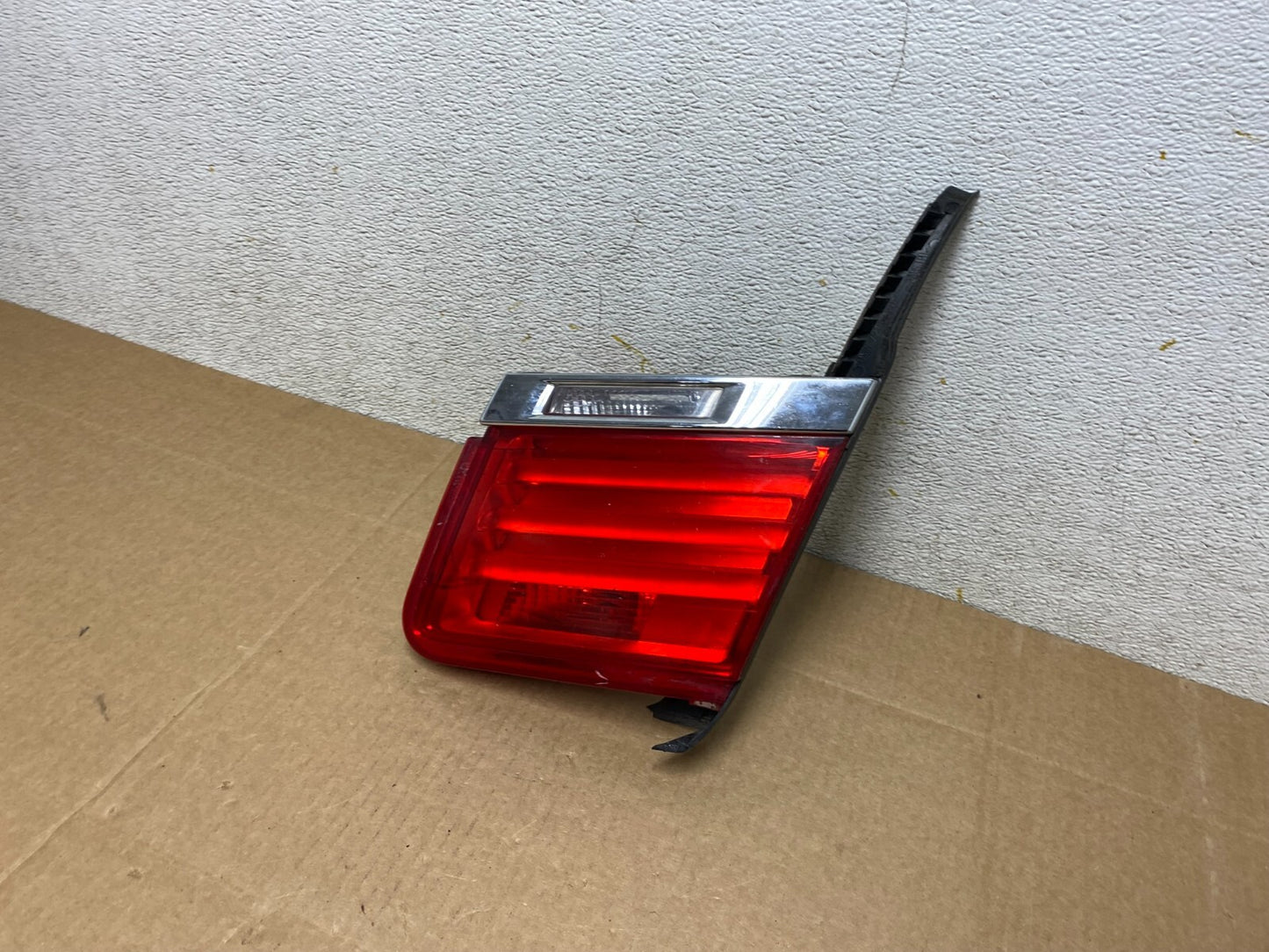 2009 - 2012 Bmw 7-Series F01 F02 750i Right Passenger Inner Tail Light O6744 DW1