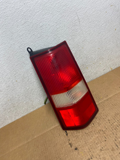 2003 to 2017 Chevrolet Express 1500 Left Driver Side Tail Light Oem N4459 DW2