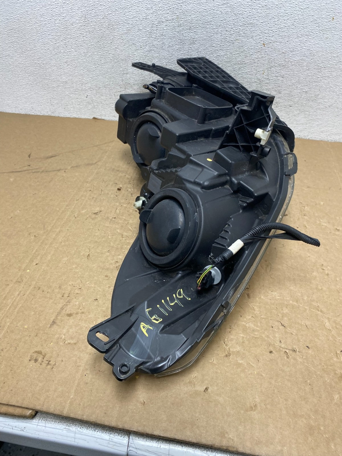 2017 - 2019 Ford Escape Left Driver LH Side Halogen Headlight AG1149 DG9