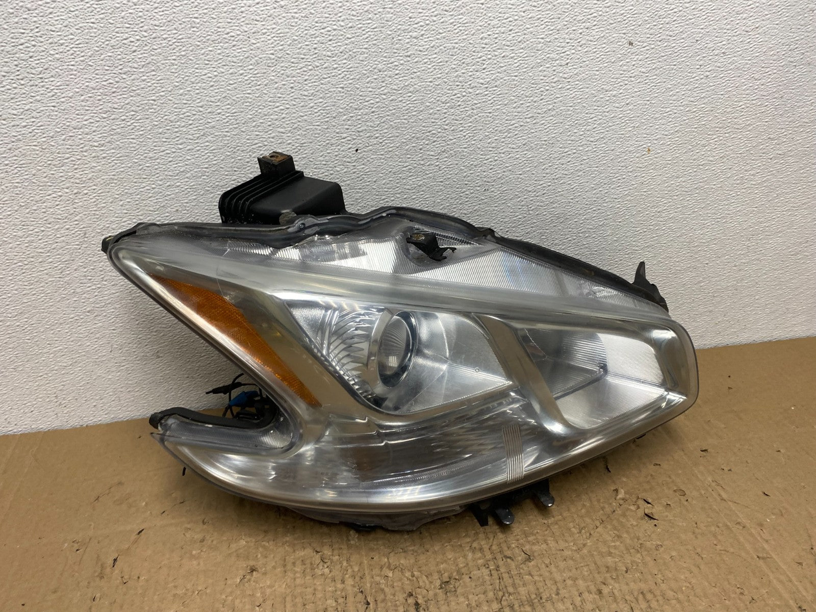 Halogen 2009-2014 Nissan Maxima Right Passenger Headlight AC4142 DW0