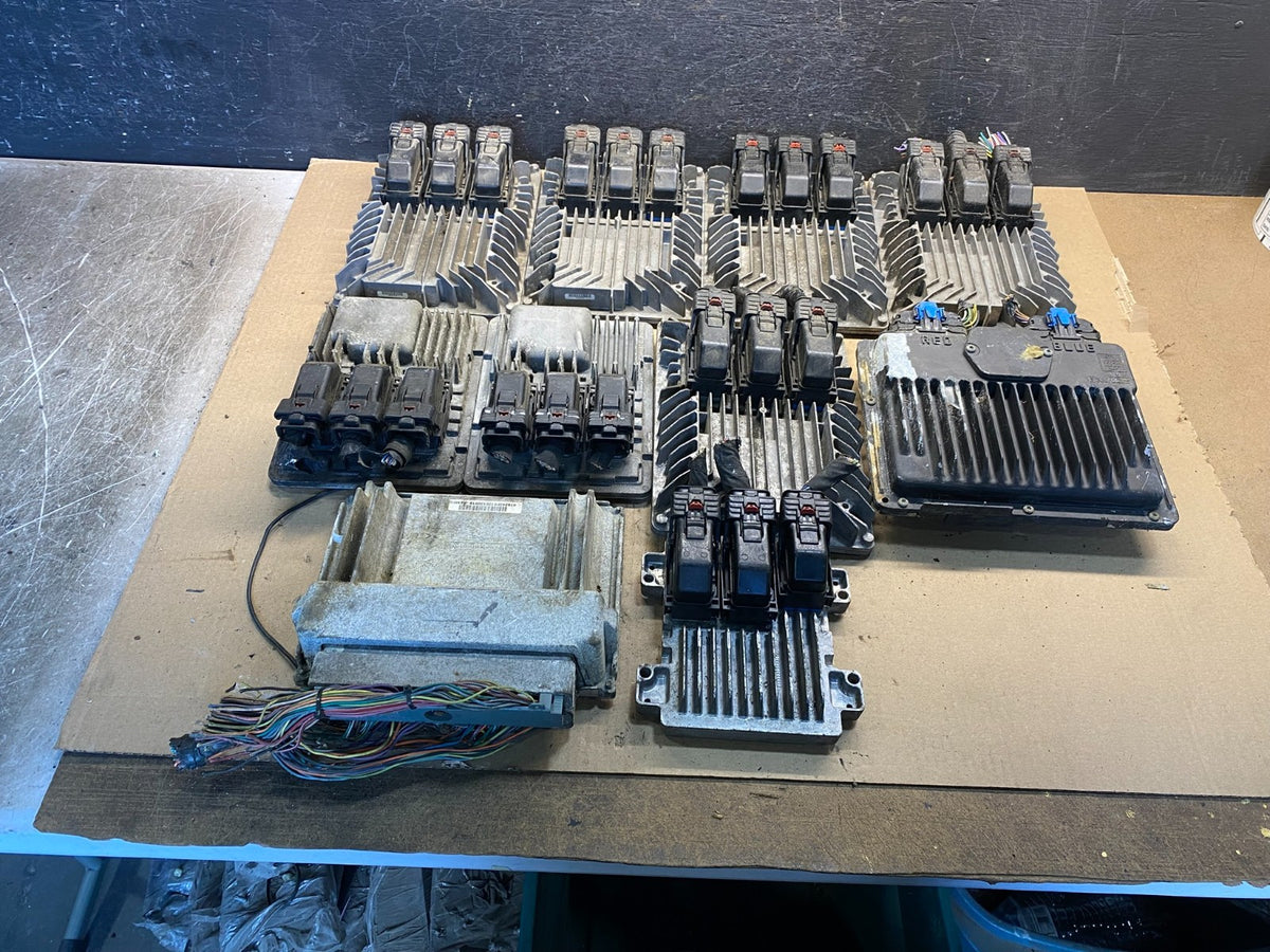 Mix of 10 Chevrolet ECM Engine Computer Module AH46541