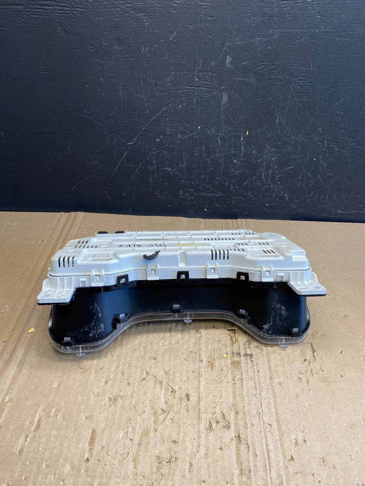2011 to 2013 Ford E150 E250 E350 VAN Gauge Speedometer Cluster ab9122 DG5