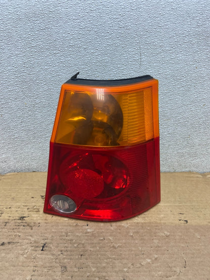 2004 to 2006 Chrysler Pacifica Right Passenger Rh Side Tail Light  AB5301 LK0