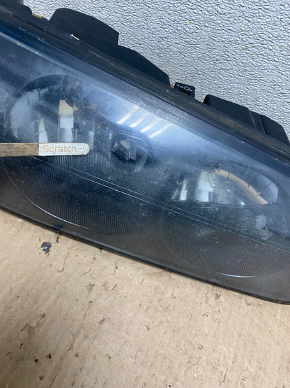 2000 to 2005 Chevrolet Impala Left+Right Set Headlights Halogen U8583 DW3