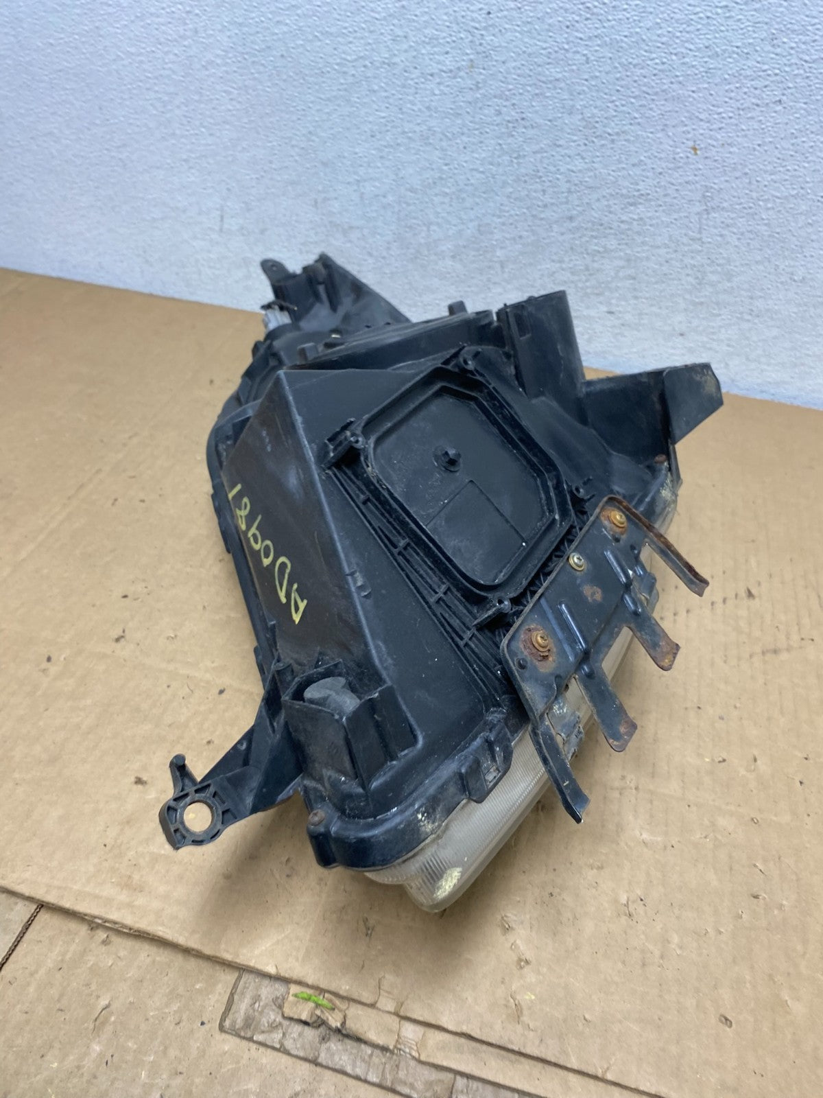 2006 - 2009 Toyota Prius Right Passenger Rh Side Headlight Halogen AD0981 DW7
