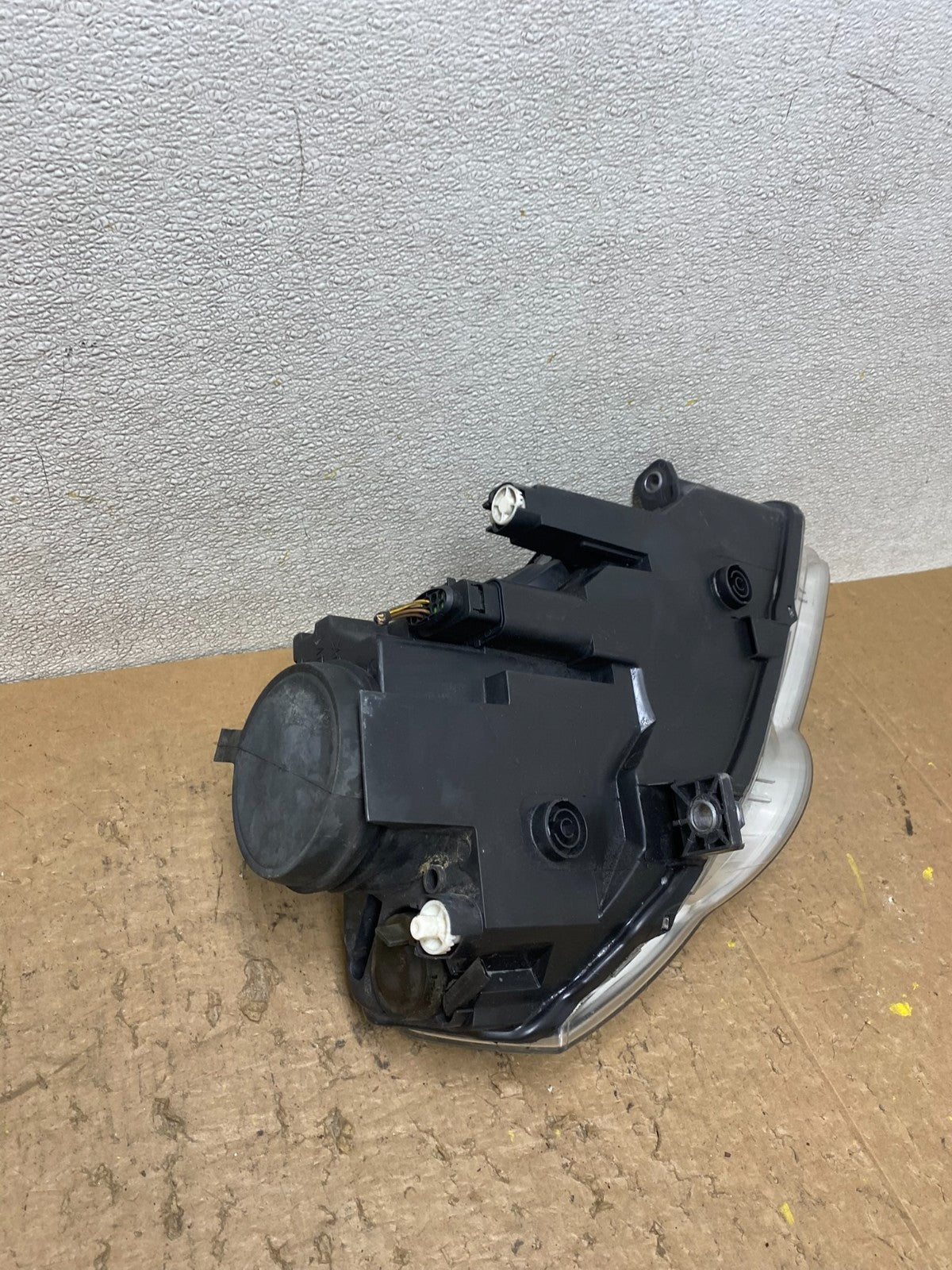 2006 - 2010 Volkswagen Passat Left Driver LH Side Halogen Headlight OEM V8032 DW4