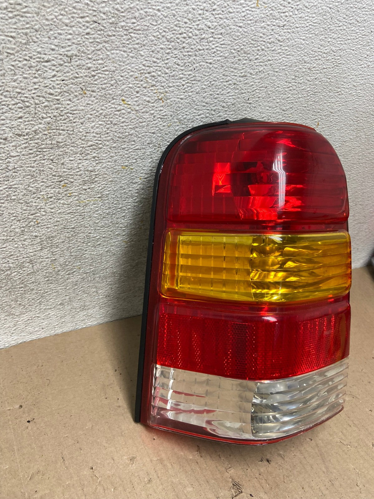 2001 to 2007 Ford Escape Left Driver Lh Side Tail Light Aftermarket AH6811 LK2