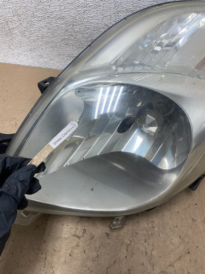 2006-2008 Toyota Yaris Hatchback Left Driver Halogen Headlight AG5449 DW4