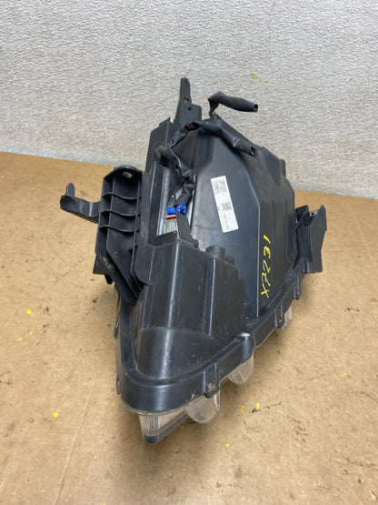 2012 2013 2014 Nissan Versa Note Sedan Headlight Right Passenger Rh X72318