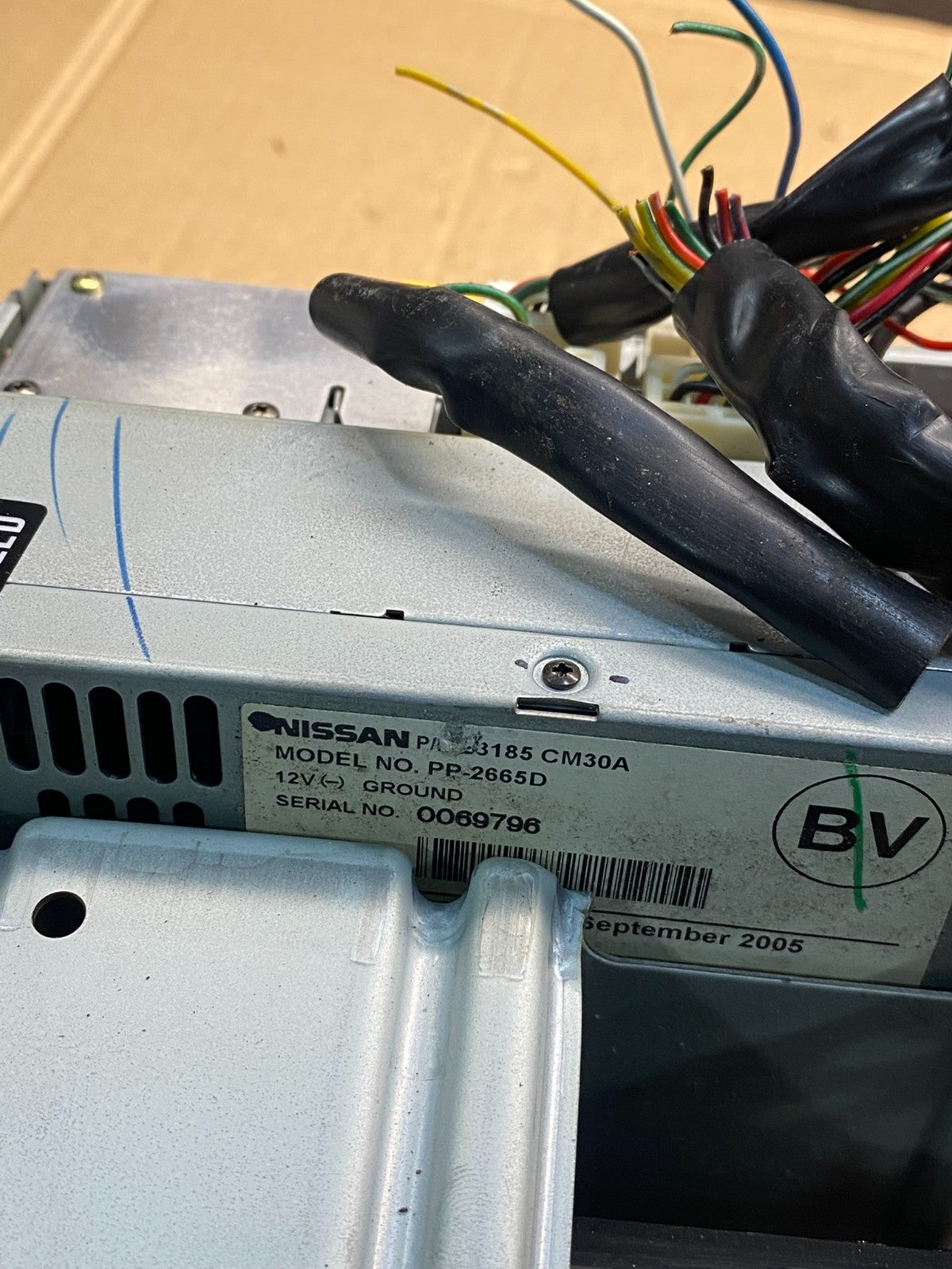 2006 to 2007 Infiniti G35 Radio Player Climate Control Panel Bezel AE7927 DG6
