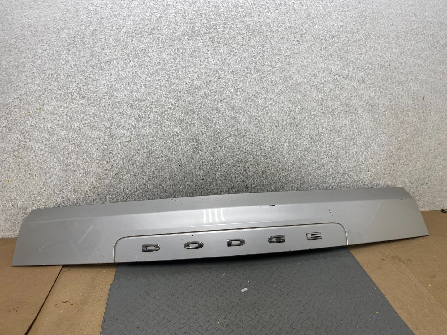 2011 to 2018 Dodge Grand Caravan Tail Gate Trim Molding W/O Camera OEM C5584 PS0