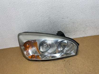 2004 to 2007 Chevrolet Malibu Right Passenger RH Headlight TYC AD4734 DW0