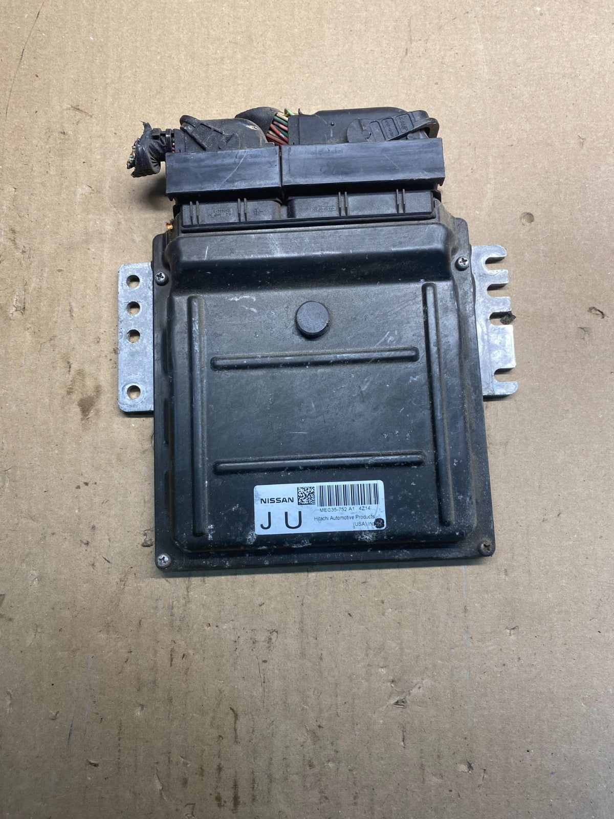 2005 Nissan Pathfinder Engine Control Module ECM MEC35-752 A1 ac0642 DG0