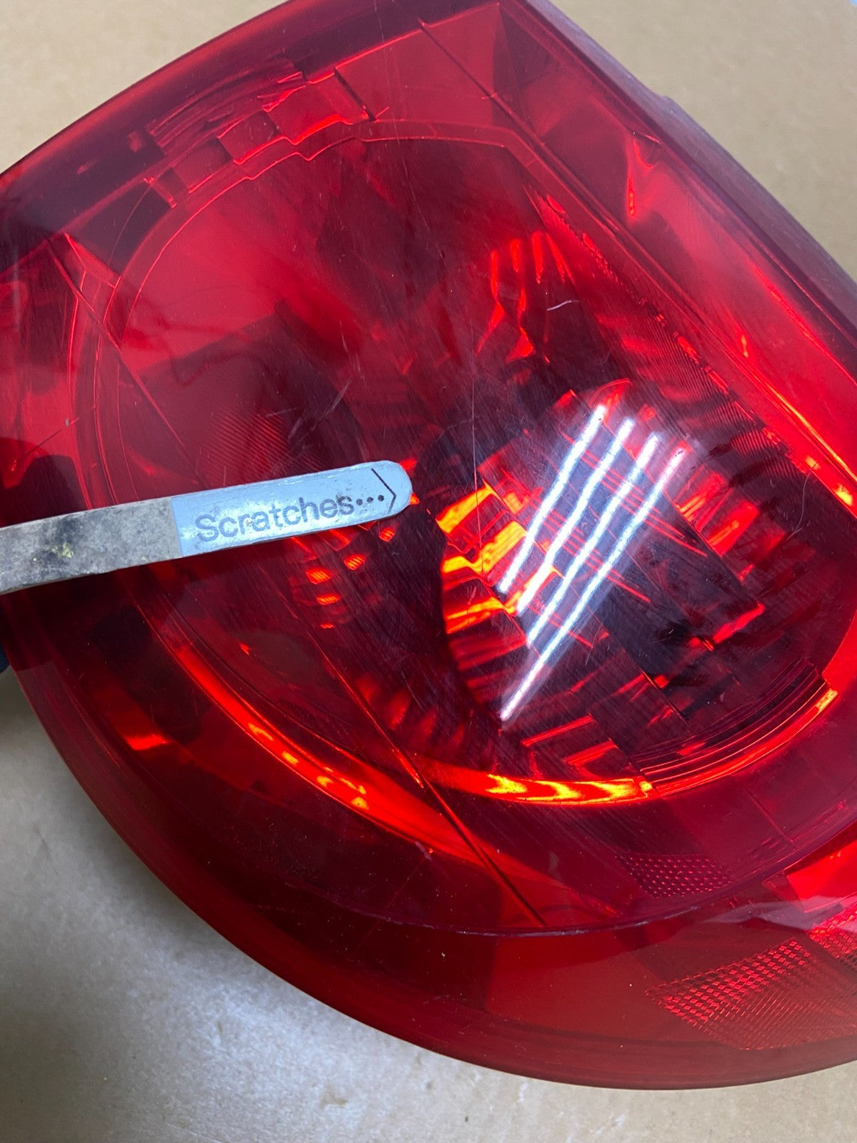 2009 2010 2011 2012 Chevrolet Traverse Right Passenger Tail Light AD8918 DW3