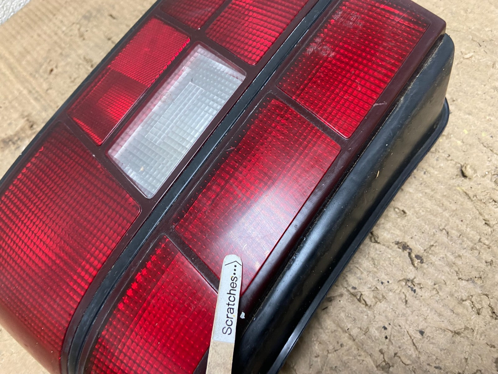 1990 to 1991 Hyundai Excel Right Passenger Side Tail Light AA8573 DG3