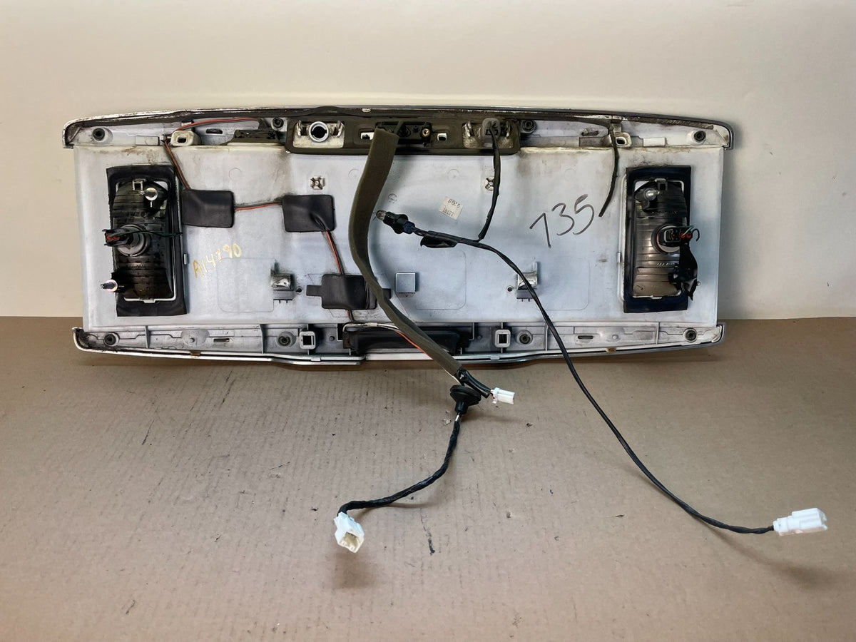 2004 to 2010 Infiniti QX56 License Plate Bracket With Camera AI4190 DG3