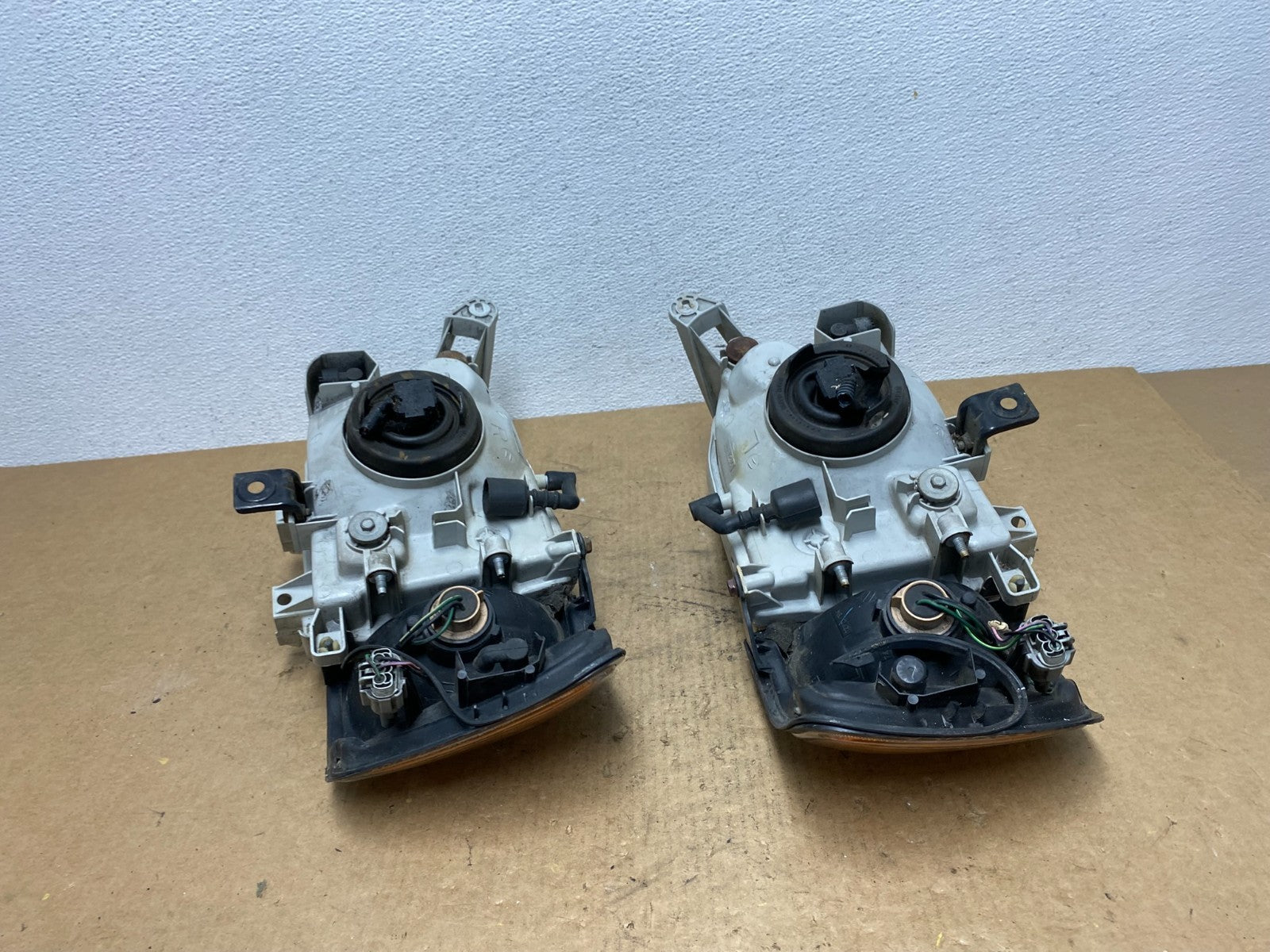 1999-2004 Nissan Pathfinder Left+Right Side Set Halogen Headlights Oem AC3436 DW7