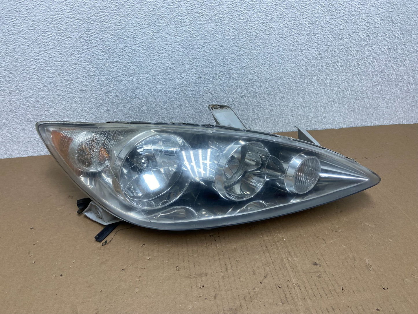 2005 to 2006 Toyota Camry Right Passenger RH Halogen Headlight DEPO AB6431 DW0