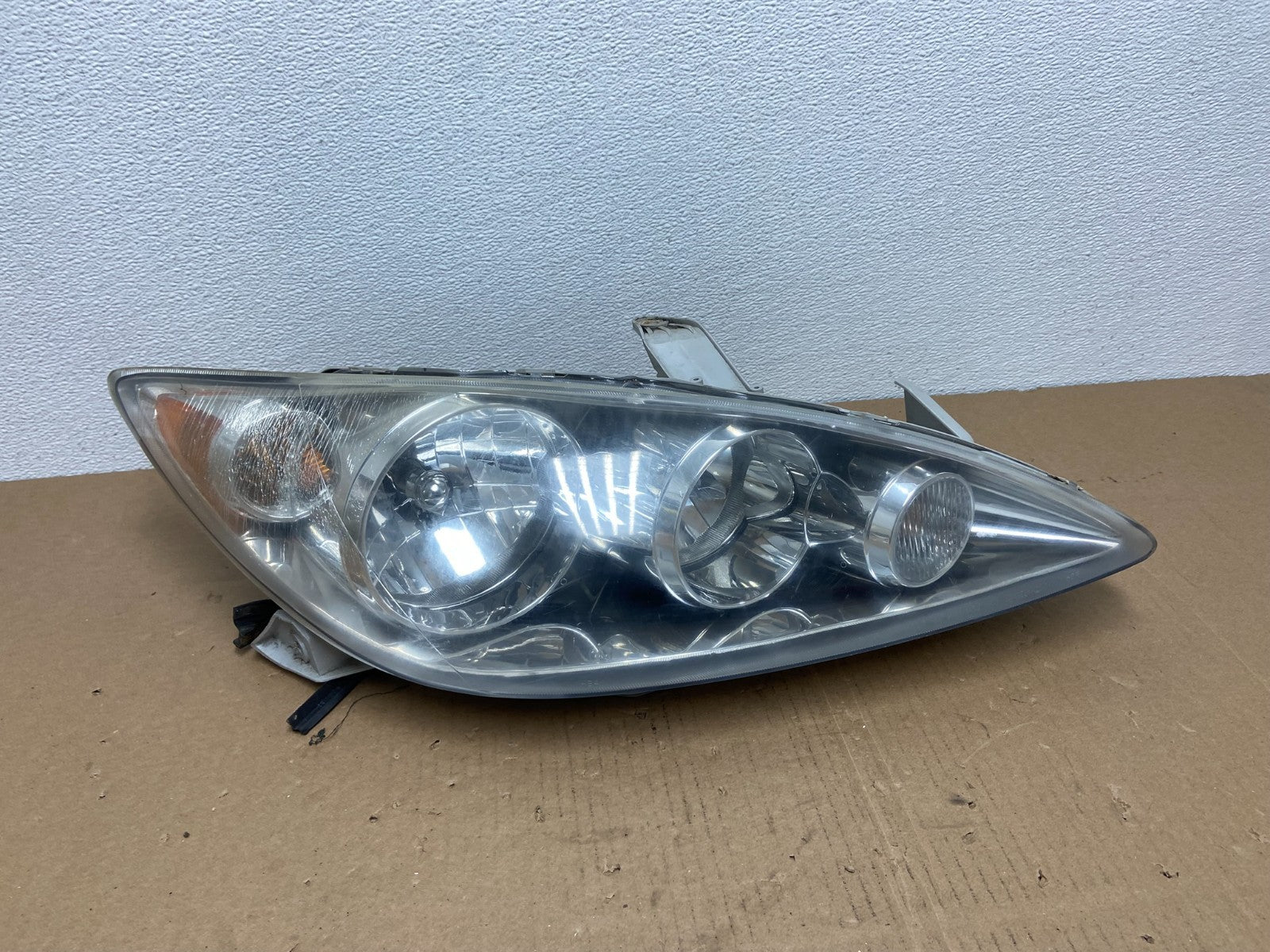 2005 to 2006 Toyota Camry Right Passenger RH Halogen Headlight DEPO AB6431 DW0