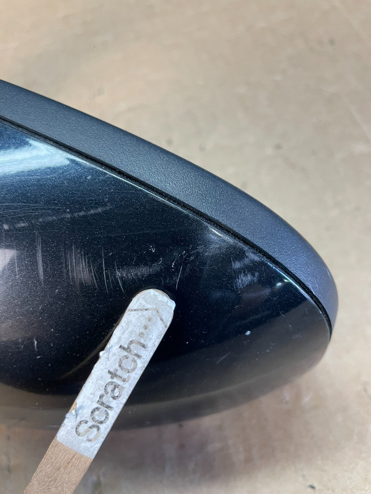 2000 to 2004 Volvo V70 Left Driver Side Mirror E11015846 AD03557