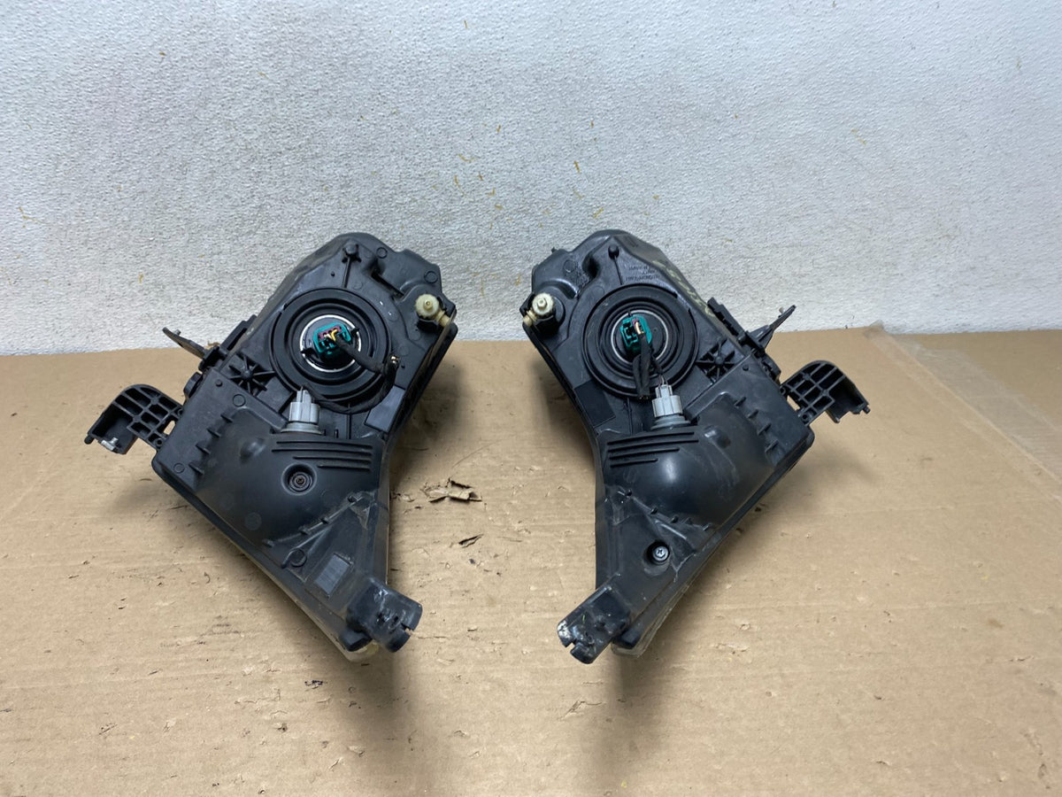 2011 to 2015 Chevrolet Cruze Halogen Left+Right Set Headlights AI1082 DW9