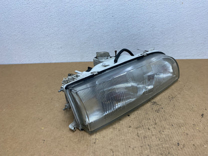 1994-1996 Infiniti Q45 Right Passenger Side Front Halogen Headlight OE AC3551 DG2