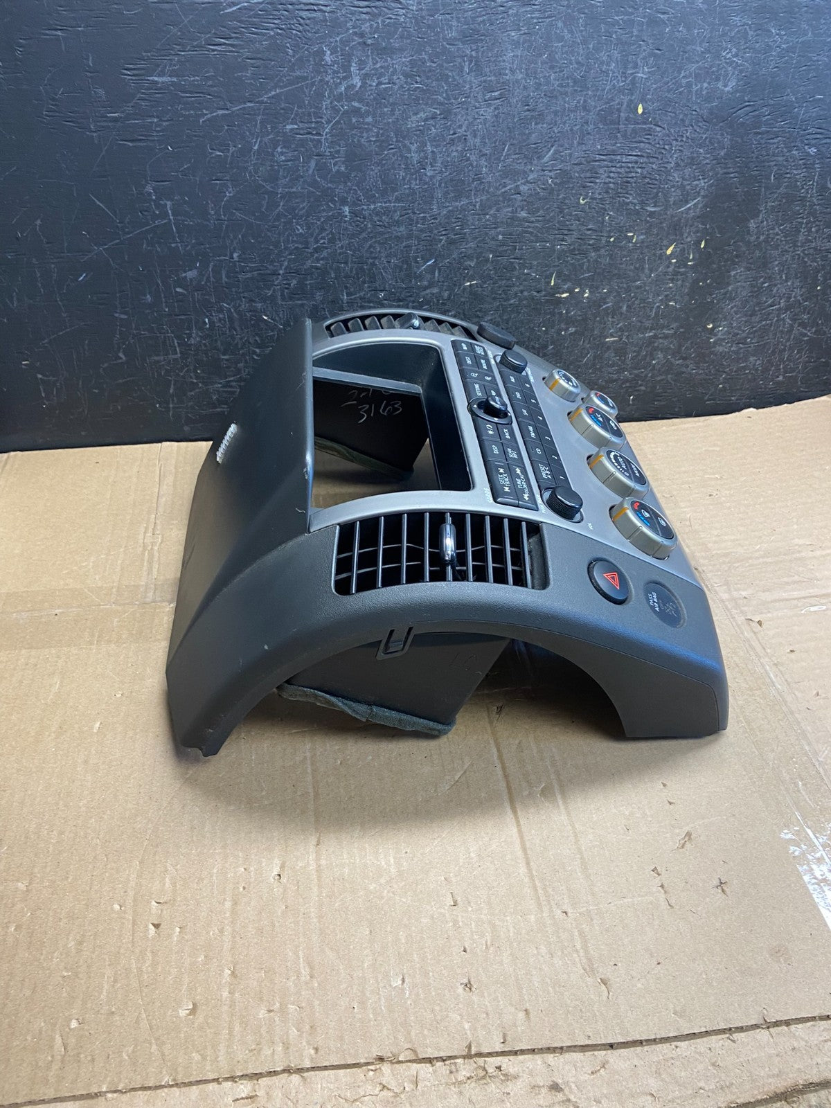 2005-2008 Nissan Pathfinder Radio A/C Heat Temperature Climate Control af2761 DG1