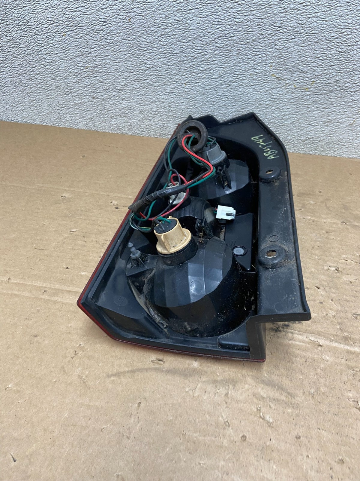 2005 to 2015 Nissan Xterra Right Passenger Rh Side Tail light AB4749 LK5