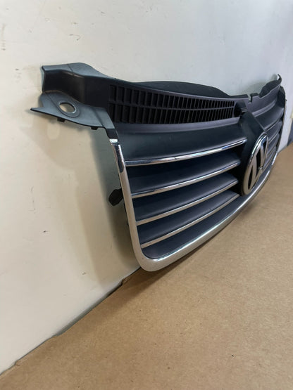 2001 to 2005 Volkswagen Passat Front Upper Grill Grille AF8553 DG2