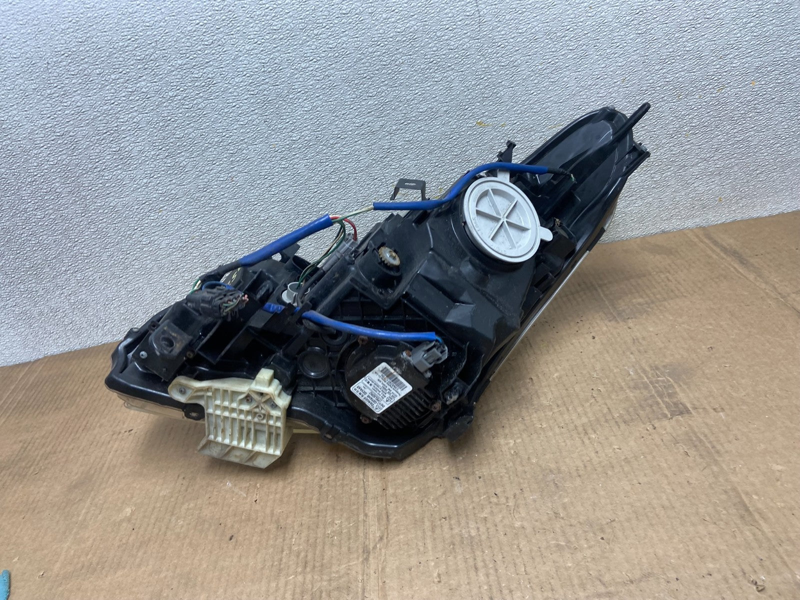 2010-2012 Infiniti G37 Right Passenger Side Xenon HID Headlight Oem AA6254 DW8