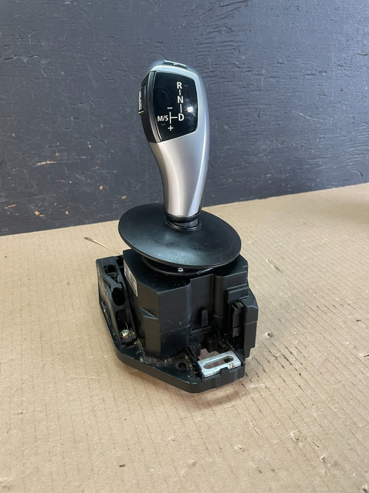 2008-2010 BMW 528I 535I E60 Auto Gear Selector Transmission Shifter AE3457 DG0