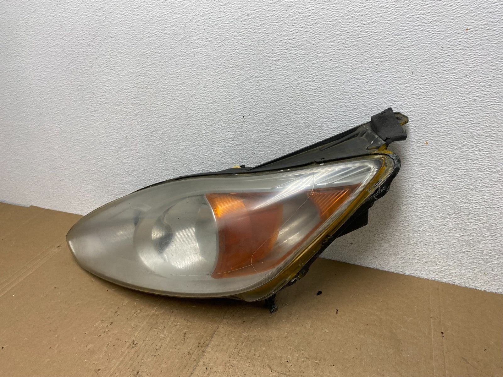 2013 to 2016 Ford C-MAX Left Driver LH Side Headlight AC5874 DW1