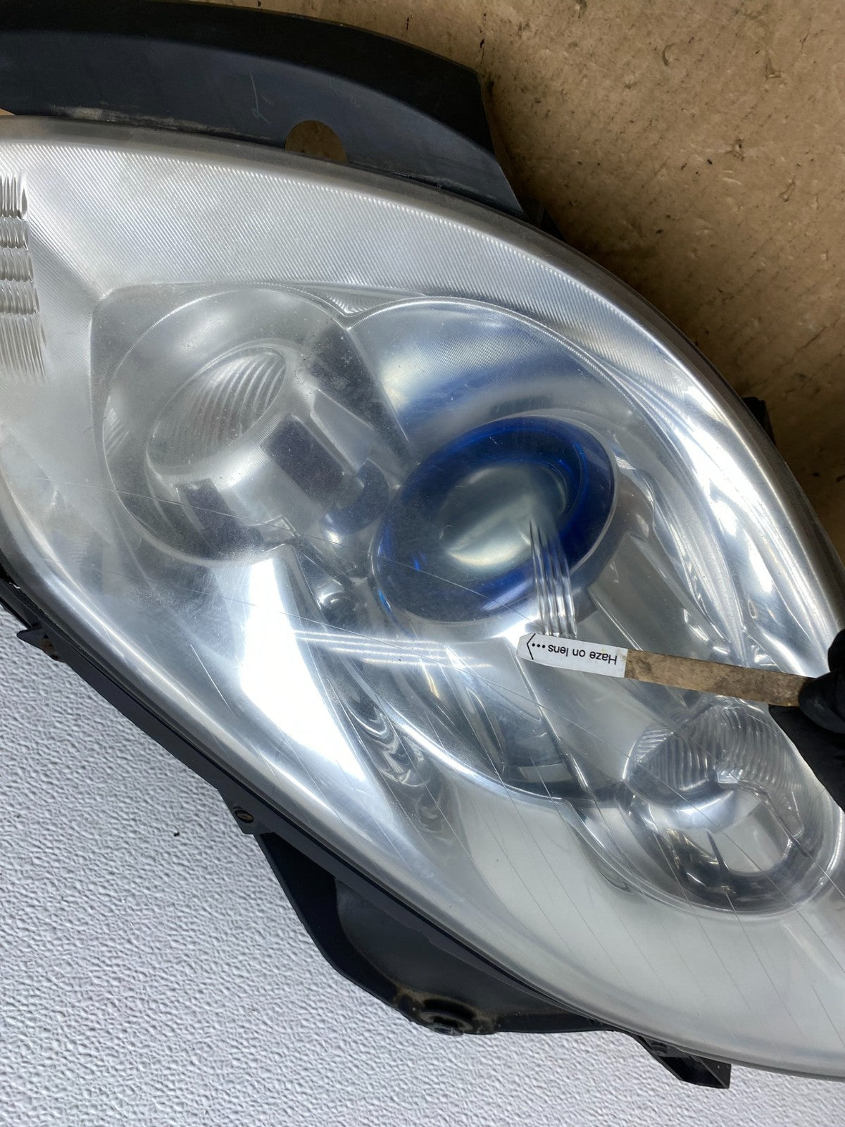2008-2012 Buick Enclave Right Passenger Headlight Xenon Hid Two Ballast AD13284