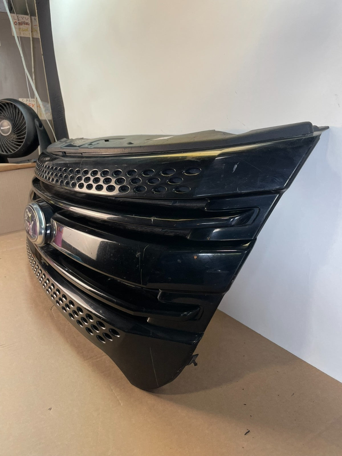2011 to 2015 Ford Explorer Upper Front Grill Grille AG0982 DG1