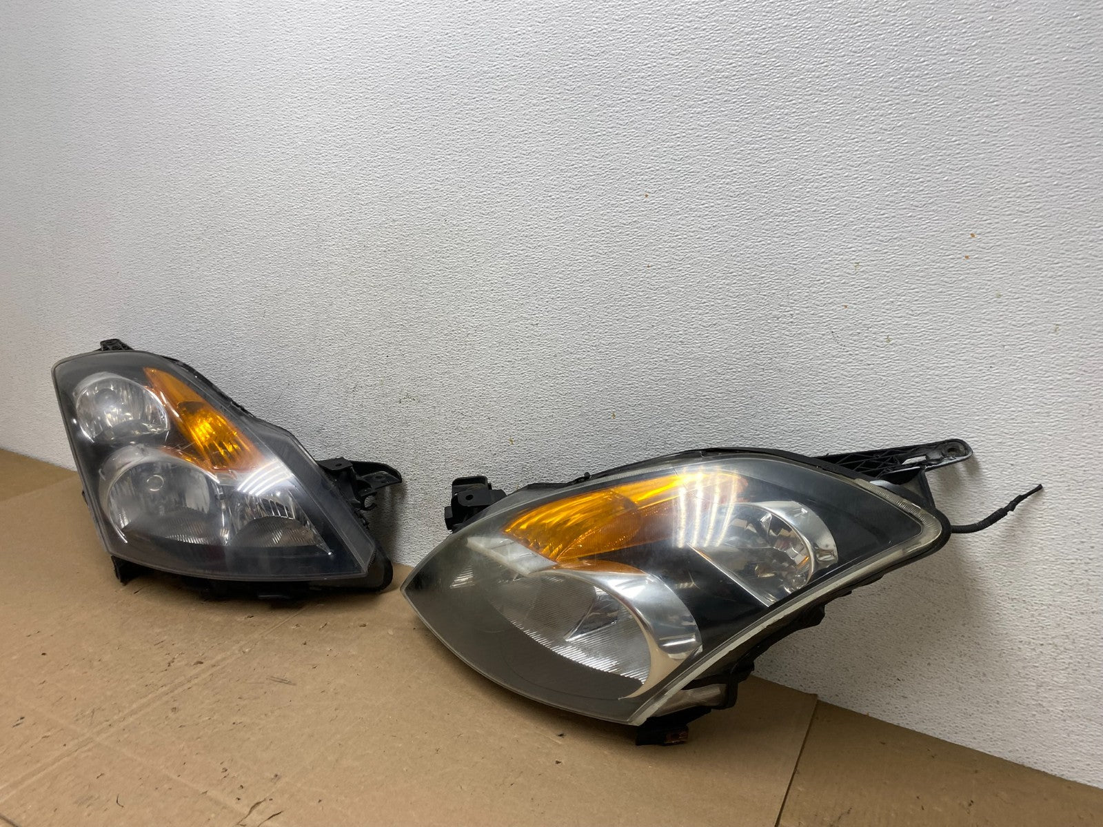 Sedan 2007 2008 2009 Nissan Altima Left+Right Set Headlights AE6053 DW1