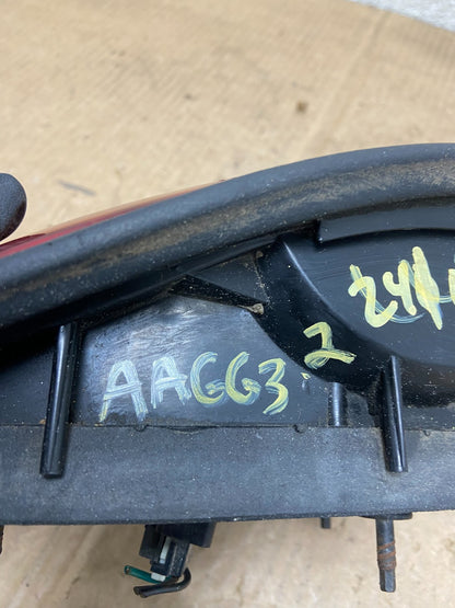 2000 to 2002 Chevrolet Cavalier Right Passenger Side Tail Light OEM AA66326
