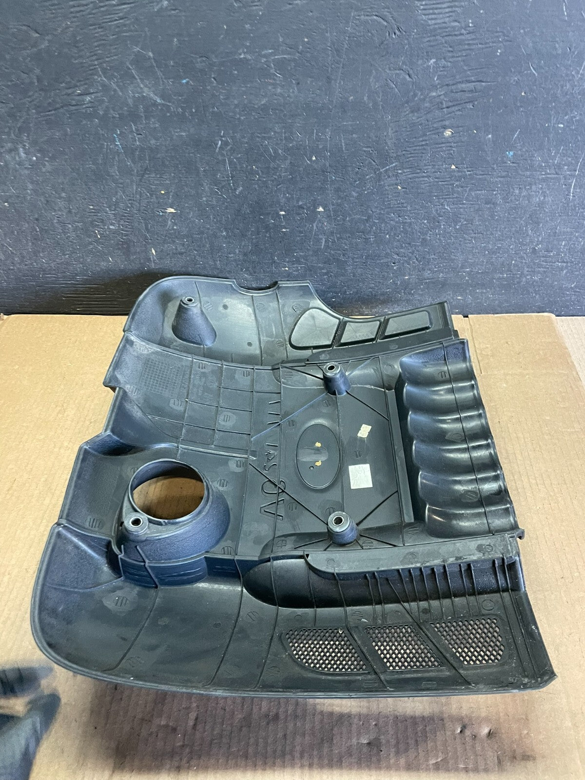 2007 - 2008 Kia Optima Rondo 2.7L V6 Engine Motor Cover j7400 PS6