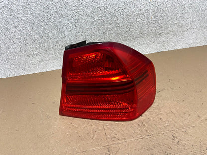 2006 2007 2008 Bmw 328i 3 Series Right Passenger Rh Side Tail Light AF4552 LK0