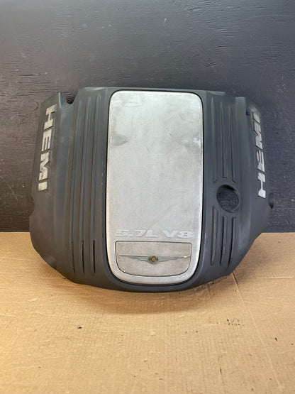 2005 to 2010 Chrysler 300 5.7L V8 Hemi Engine Motor Cover af5315 DG0